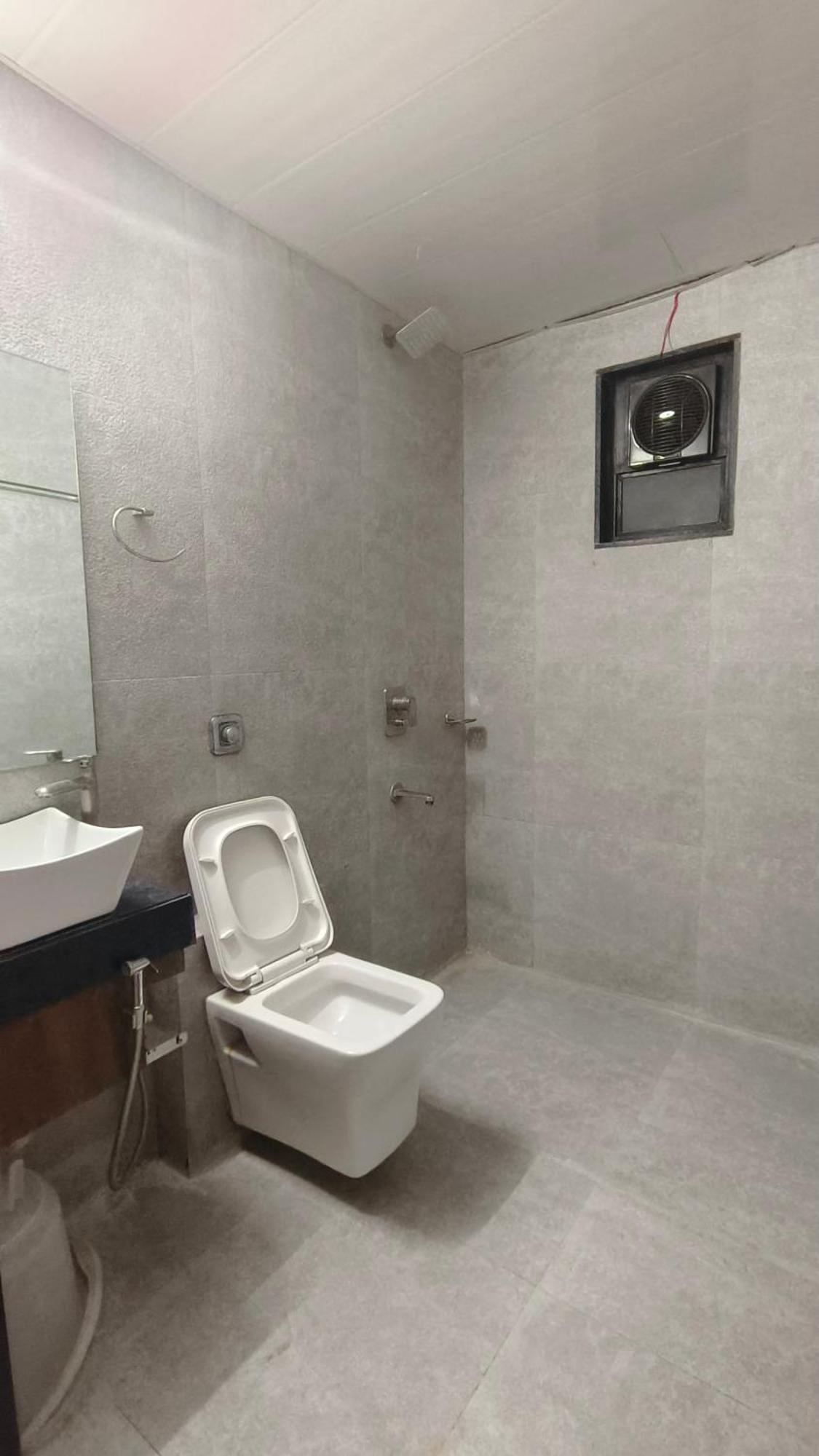 Hotel Ashraya International 3*